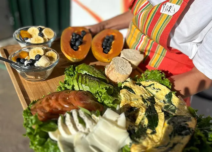 Yurt In Avocado Garden * 기마르